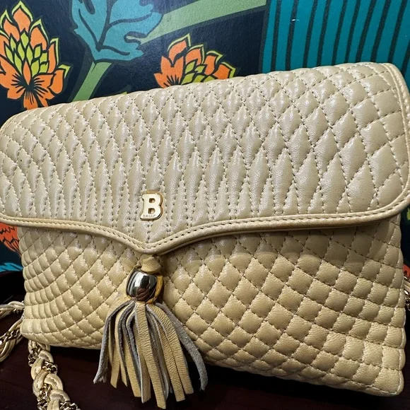 Bally Vintage Quilted Lambskin Tassel Shoulder Bag (1980s) - Picture 4 of 14